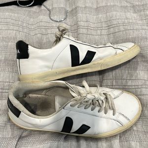 Mens Veja sneakers